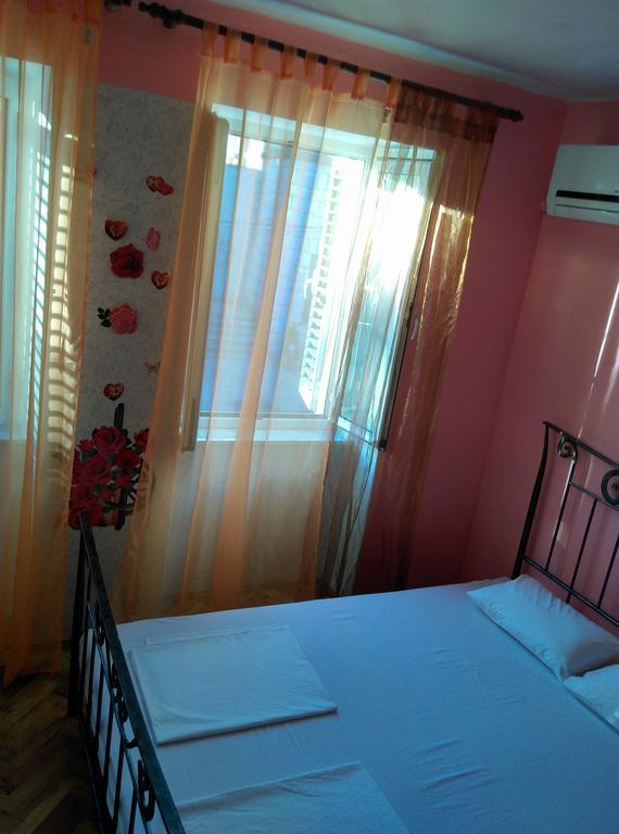 Apartment Filip Vrbnik Esterno foto