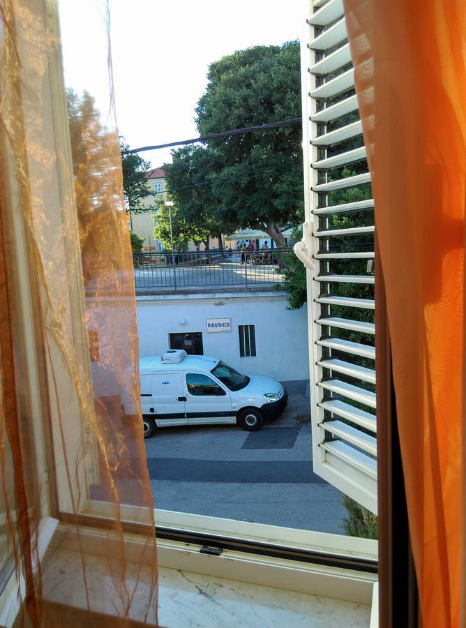 Apartment Filip Vrbnik Esterno foto